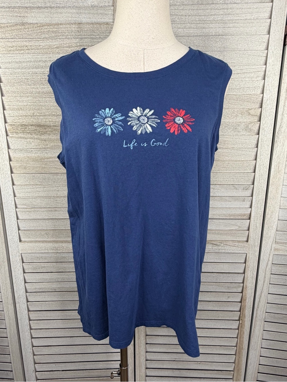 LIFE IS GOOD Women's 100% Cotton Tank Top Navy with Patriotic Floral Design-L